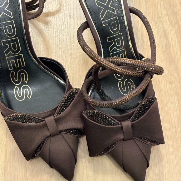 Express Brown Heels - Picture 4 of 7